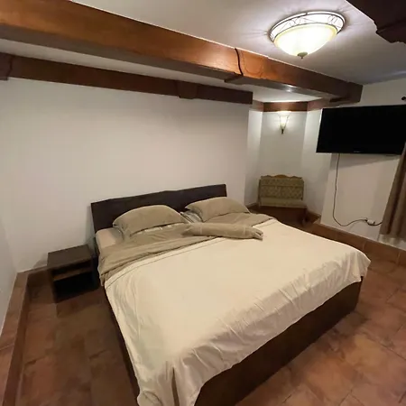 Rrr 1 Apartamento